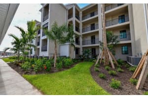 17520 GAWTHROP DR #203, LAKEWOOD RANCH, FL 34211 - MLS#MFRA4465678