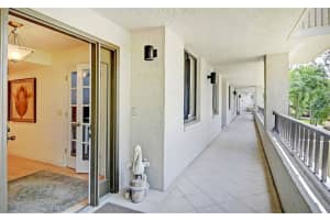 5880 Midnight Pass Rd, Sarasota, FL 34242, Sold 09/10/20