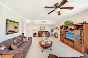 1211 Gulf of Mexico Dr, Longboat Key, FL 34228, Sold 09/30/20