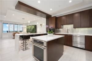 1955 Gulf of Mexico Dr, Longboat Key, FL 34228, Sold 12/15/20