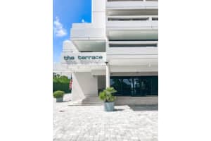 5400 Ocean Blvd, Sarasota, FL 34242, Sold 04/06/22
