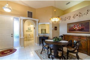3906 Alamanda Dr, Sarasota, FL 34238, Sold 12/03/20