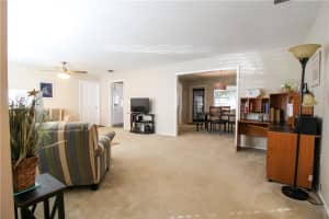 2806 TAUNTON DR W, BRADENTON, FL 34205 - MLS#MFRA4475105