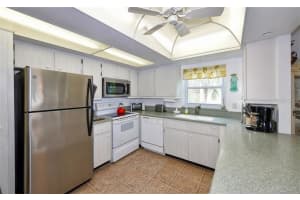 1250 N PORTOFINO DR #M301, SARASOTA, FL 34242 - MLS#MFRA4478353