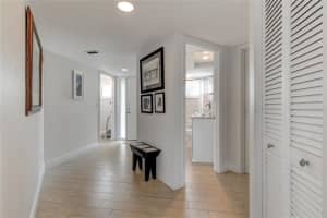 501 Gulf Dr N, Bradenton Beach, FL 34217, Sold 01/22/21