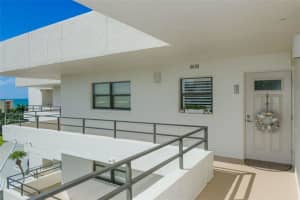 8735 Midnight Pass Rd, Sarasota, FL 34242, Sold 04/30/21