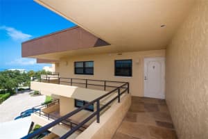 8773 Midnight Pass Rd, Sarasota, FL 34242, Sold 02/08/21