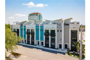 62 N School Ave, Sarasota, FL 34237, Sold 02/11/22