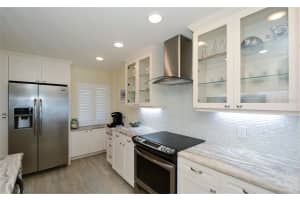 20 Whispering Sands Dr, Siesta Key, FL 34242, Sold 04/01/21