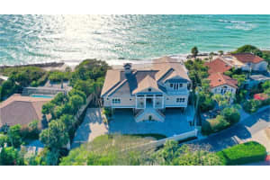 13 N Casey Key Rd, Osprey, FL 34229, Sold 04/29/21