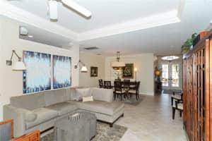 9056 Willow Brook Dr, Sarasota, FL 34238, Sold 05/04/21