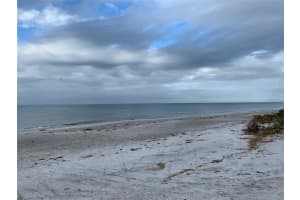 27 Main St Dr, Longboat Key, FL 34228, Sold 02/15/22
