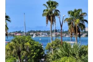 1255 Gulfstream Ave, Sarasota, FL 34236, Sold 01/28/22