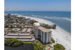 19 Whispering Sands Dr, Sarasota, FL 34242, Sold 06/18/21