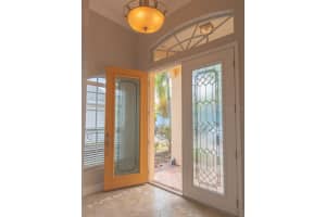 5240 Echo Ln, Sarasota, FL 34233, Sold 06/25/21