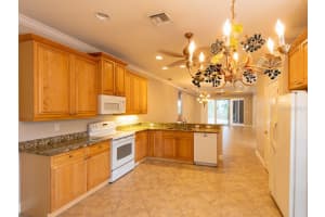 5240 Echo Ln, Sarasota, FL 34233, Sold 06/25/21