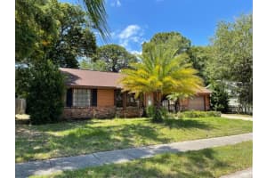 2942 Woodpine Cir, Sarasota, FL 34231, Sold 12/10/21