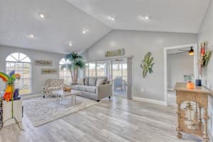 3625 57th Ave Dr W, Bradenton, FL 34210, Sold 10/12/21
