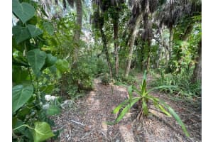 4901 Commonwealth Dr, Siesta Key, FL 34242, Sold 02/15/22