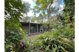 4901 Commonwealth Dr, Siesta Key, FL 34242, Sold 02/15/22