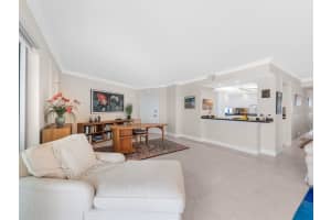 2295 Gulf of Mexico Dr, Longboat Key, FL 34228, Sold 07/30/21