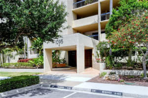 1095 Gulf of Mexico Dr, Longboat Key, FL 34228, Sold 10/05/21