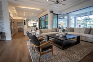 3727 Caledonia Ln, Sarasota, FL 34240, Sold 12/09/21