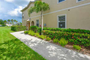 3816 Parkridge Cir, Sarasota, FL 34243, Sold 12/23/21