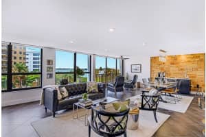 11 Sunset Dr, Sarasota, FL 34236, Sold 08/17/21