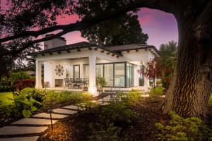 3260 E Forest Lake Dr, Sarasota, FL 34232, Sold 10/06/21