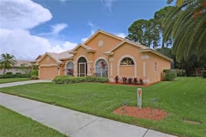 4850 Flagstone Dr, Sarasota, FL 34238, Sold 10/15/21