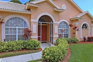 4850 Flagstone Dr, Sarasota, FL 34238, Sold 10/15/21