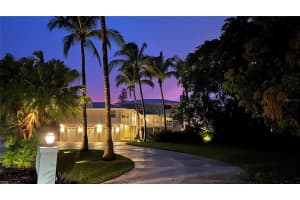 763 Tropical Cir, Siesta Key, FL 34242, Sold 10/29/21