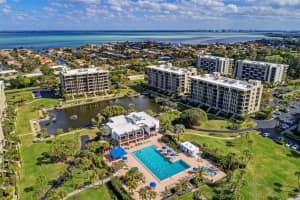 1085 Gulf of Mexico Dr, Longboat Key, FL 34228, Sold 03/30/22