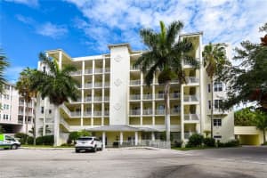 232 Hidden Bay Dr, Osprey, FL 34229, Sold 12/07/21