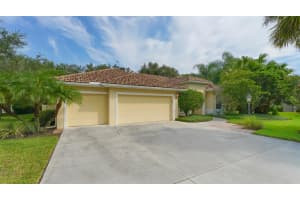 3878 Royal Hammock Blvd, Sarasota, FL 34240, Sold 11/02/21