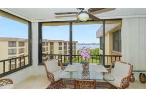 8779 Midnight Pass Rd, Sarasota, FL 34242, Sold 12/02/21