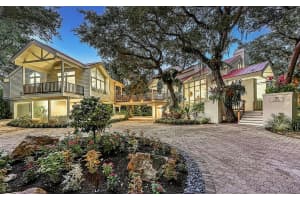 1285 Oyster Cove Dr, Sarasota, FL 34242, Sold 11/10/21