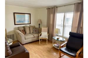 89 Twin Shores Blvd, Longboat Key, FL 34228, Sold 10/29/21