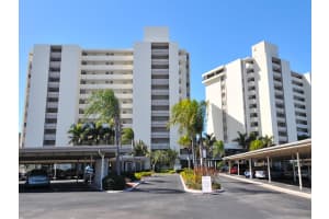 19 Whispering Sands Dr, Sarasota, FL 34242, Sold 10/19/21
