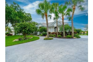 7623 Albert Tillinghast Dr, Sarasota, FL 34240, Sold 09/08/21