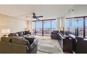 988 Boulevard of the Arts, Sarasota, FL 34236, Sold 10/14/21