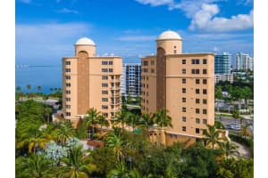 128 Golden Gate Point, Sarasota, FL 34236, Sold 10/14/21