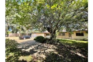 5005 Commonwealth Dr, Siesta Key, FL 34242, Sold 12/30/21