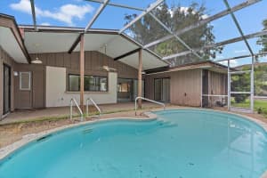 5005 Commonwealth Dr, Siesta Key, FL 34242, Sold 12/30/21