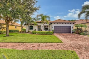 3727 80th Dr E, Sarasota, FL 34243, Sold 10/15/21