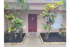 221 Amherst Ave, Sarasota, FL 34232, Sold 10/27/21