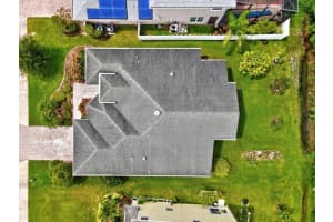 6603 37th St E, Sarasota, FL 34243, Sold 10/05/21