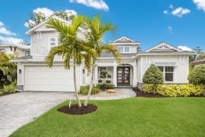 1924 Hibiscus St, Sarasota, FL 34239, Sold 10/04/21