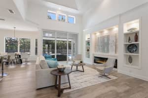 1924 Hibiscus St, Sarasota, FL 34239, Sold 10/04/21